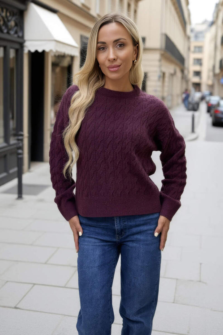 Delilah | Cozy Round Neck Cable Knit Sweater