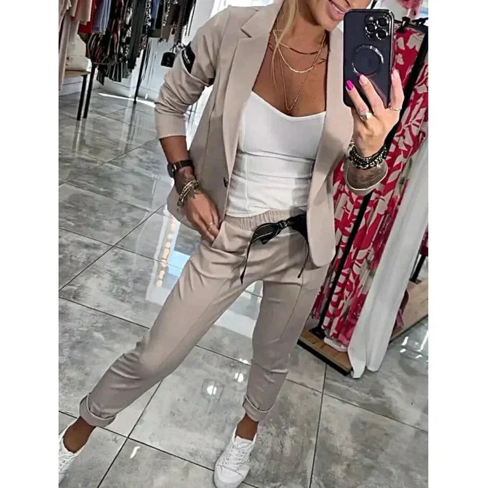 Lena | Modern Casual Chic Blazer and Pants Set