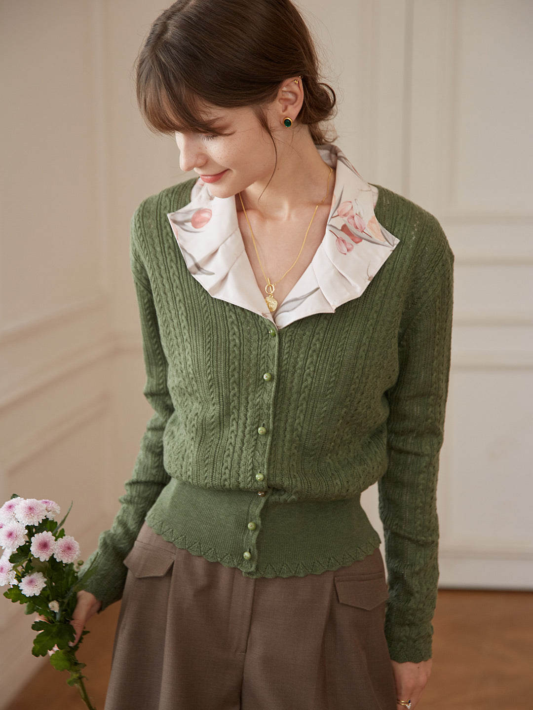 Milena | Lightweight V-Neck Cardigan with Textured Knit Pattern