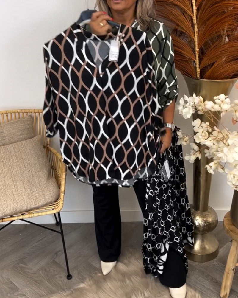 Nor | Elegant V-Neck Blouse with Geometric Print