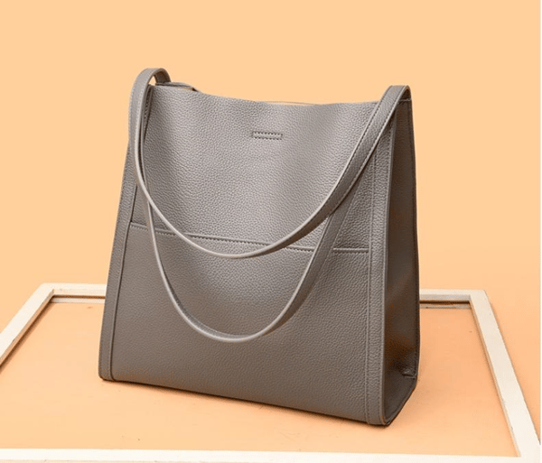Quinn | Simple plain shoulder bag