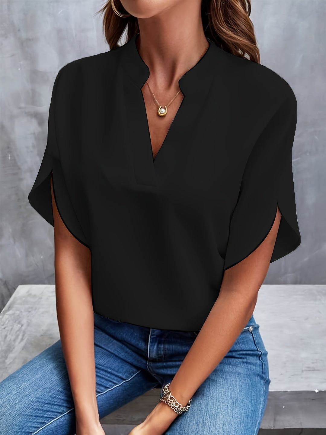 Amanda | Elegant V-Neck Blouse