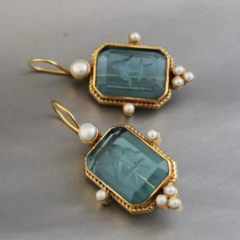 Julia | Elegant Timeless Earrings