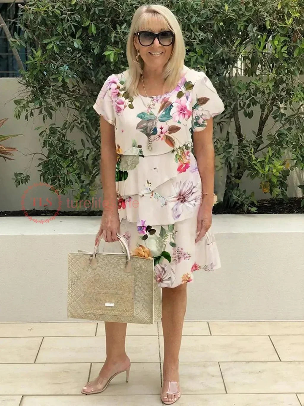 Fiara | Floral Elegance Midi Dress