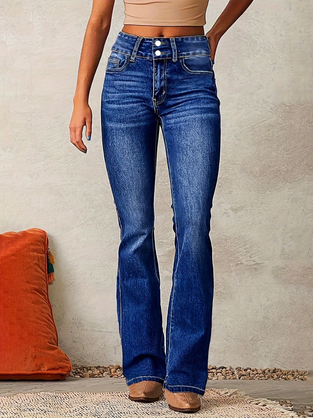Mira | Classic High-Waisted Flared Jeans