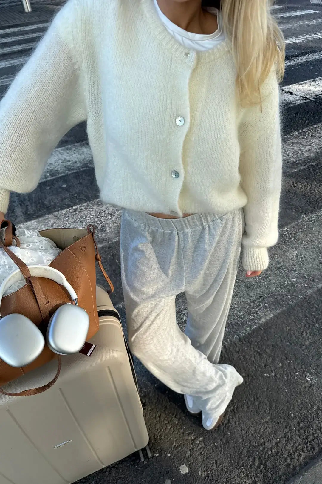 Isla | Cozy Versatile Button-Down Cardigan