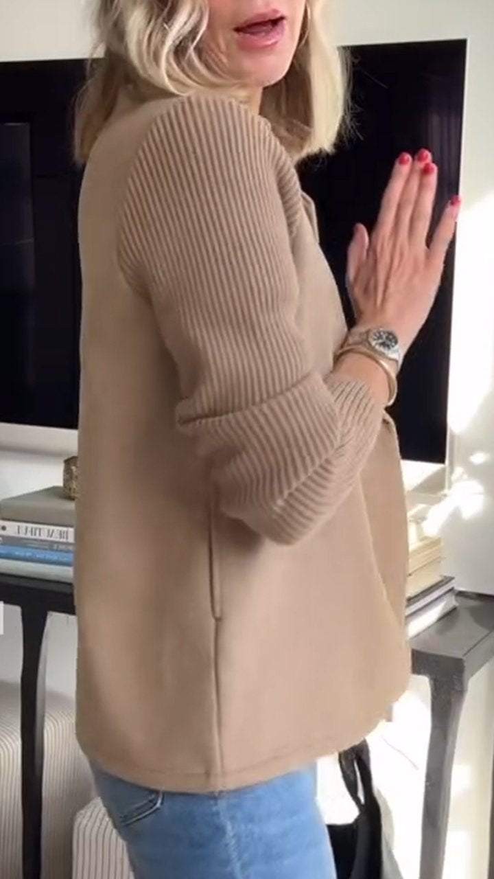 Indie | Soft Knit Double-Breasted Blazer