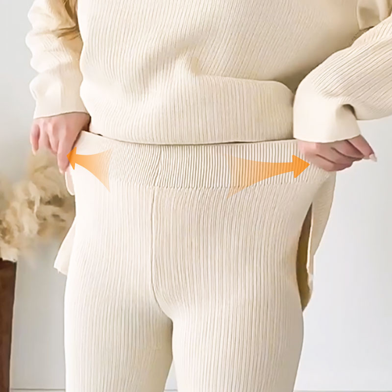 Arian | Relaxed Knit Two-Piece Set with V-Neck and Side Slit